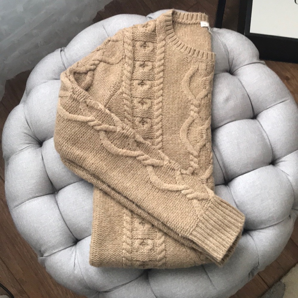 GAP Camel Crewneck Argyle Sweater Size XS